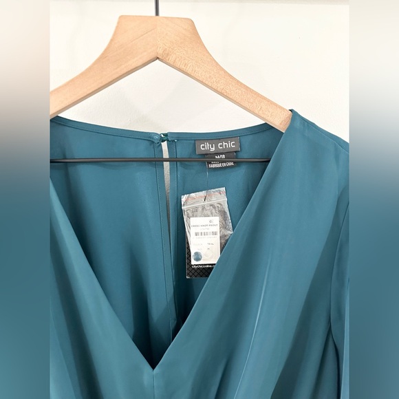NWT City Chic Elastic Waist Tie Detail Dress Teal Size 18 - Picture 5 of 6